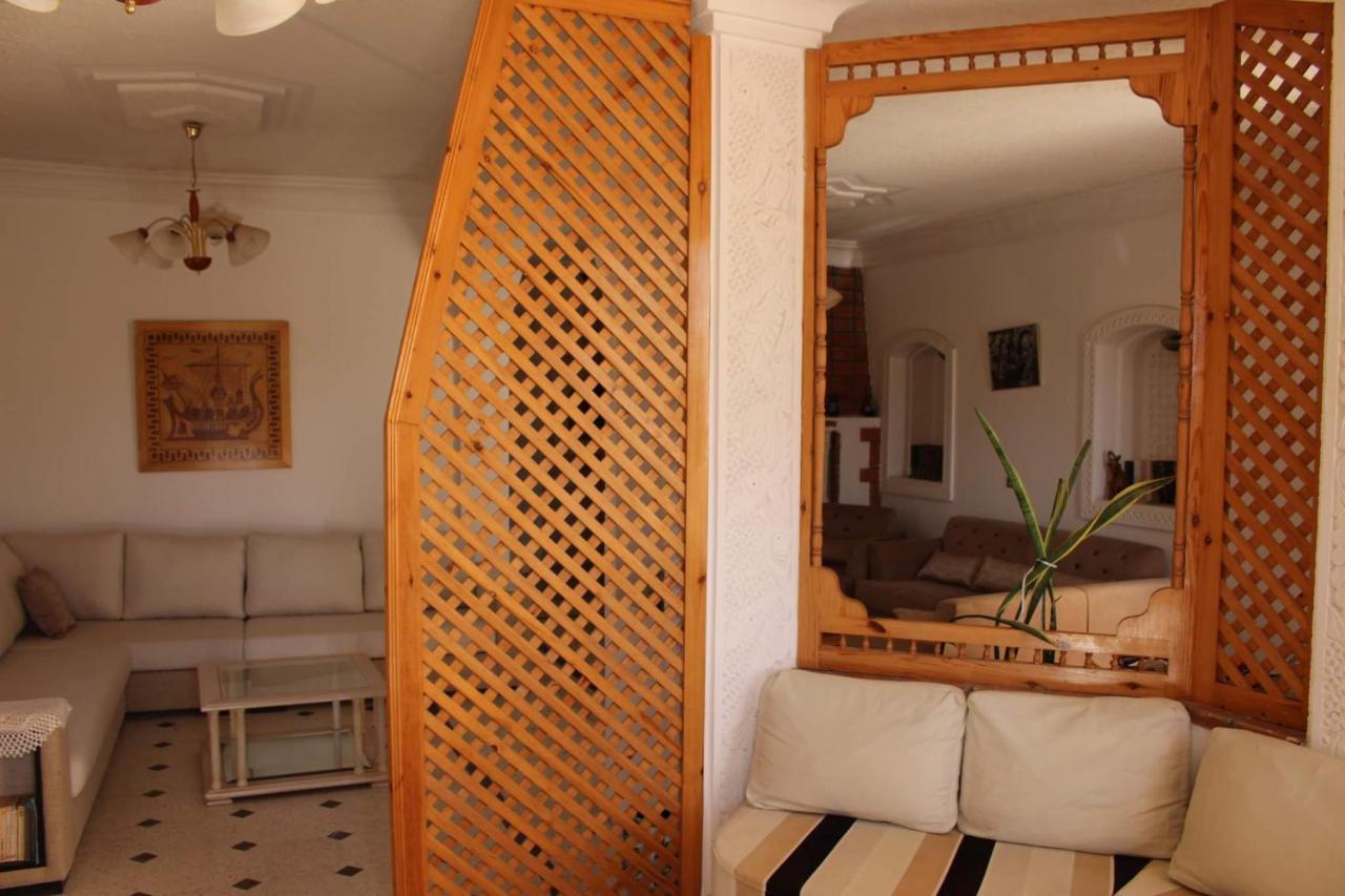 Villa Luxueuse Meublee Sfax Exteriör bild