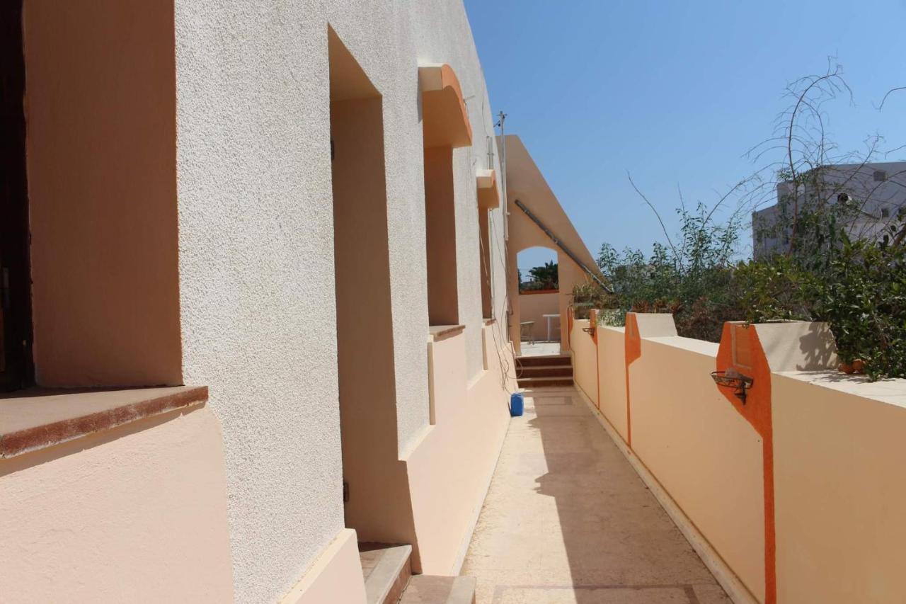 Villa Luxueuse Meublee Sfax Exteriör bild