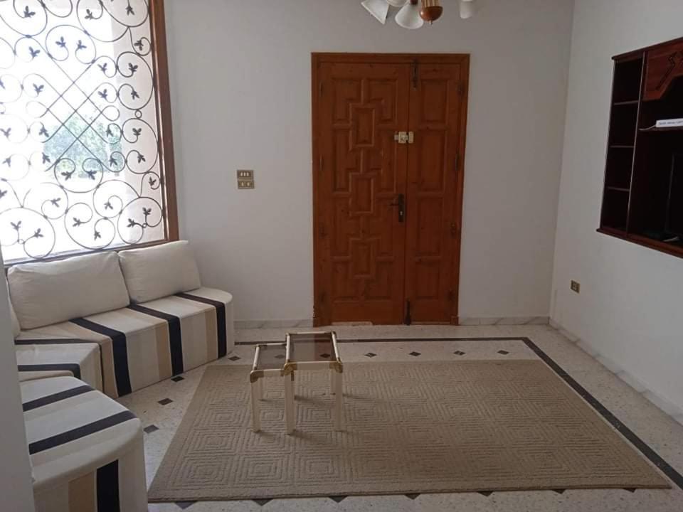 Villa Luxueuse Meublee Sfax Exteriör bild